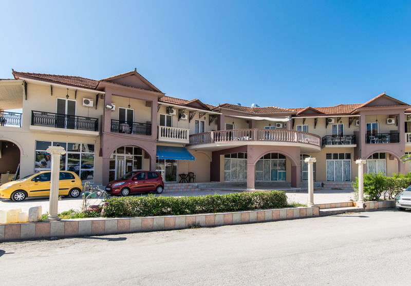 Zante Nest Studios & Apartments Аликанас Экстерьер фото