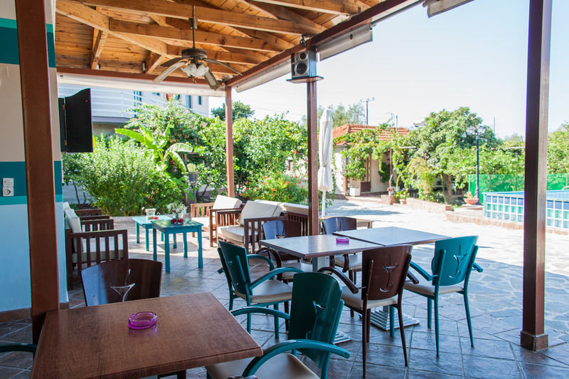 Zante Nest Studios & Apartments Аликанас Экстерьер фото
